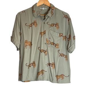 Novelty Button Up Cheetah Print Top Women Large Big Cat Leopard Animal Green